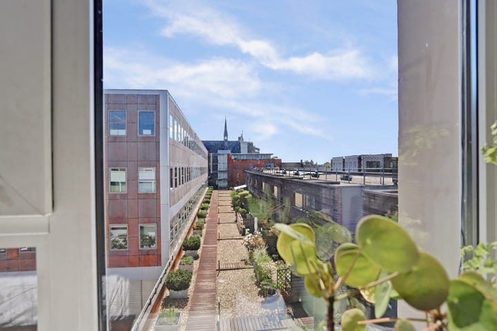 Foto 28 van Raadhuisstraat 28