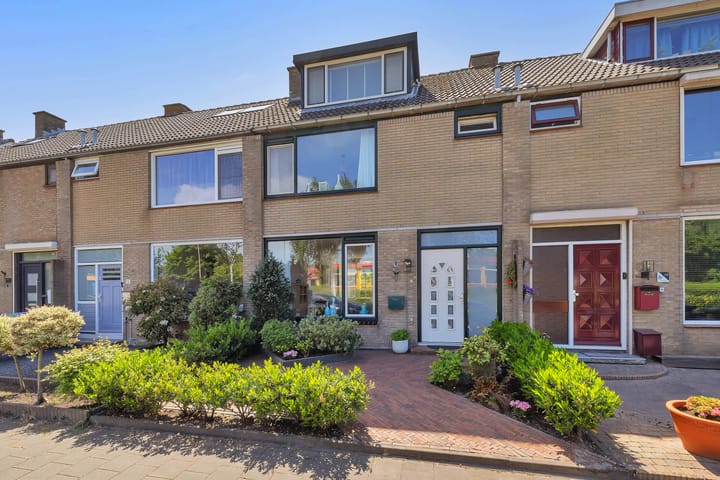 Foto 1 van Bloemendaele 17