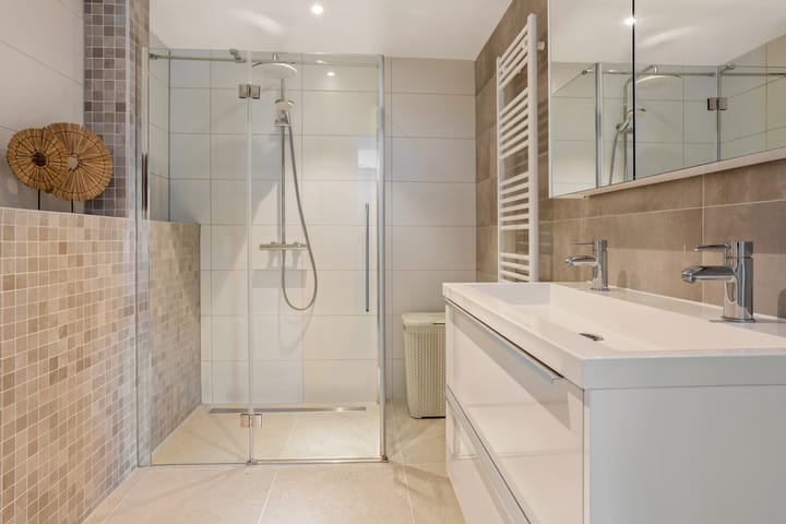 Foto 16 van Pernisstraat 104