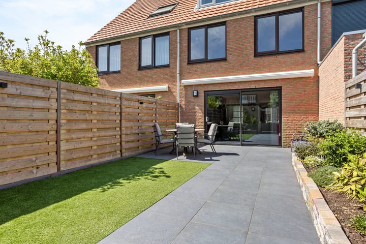 Foto 27 van Pernisstraat 104