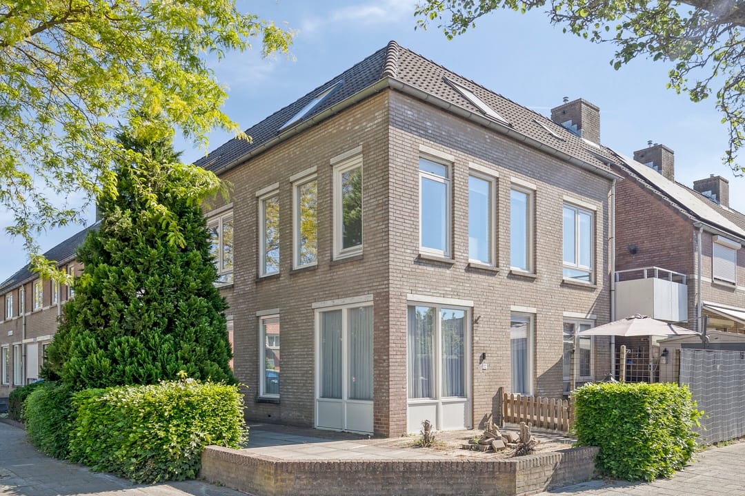 Photo 2 of Pieter Quastweg 11