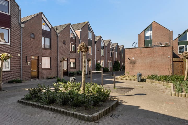 Foto 25 van Tuinstraat 10