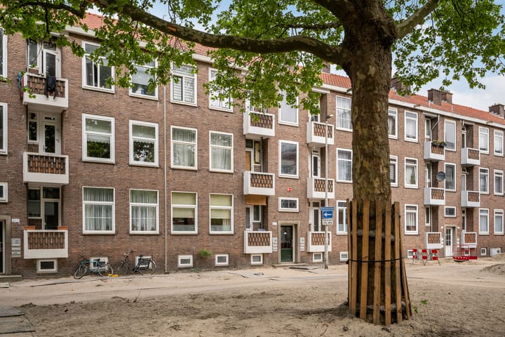 Photo 24 of Deensestraat 19-A