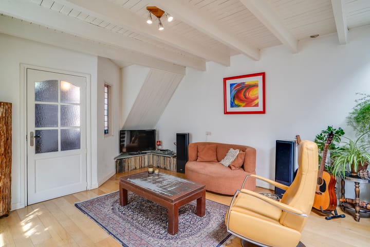 Photo 8 of Burgemeester Buskensstraat 10