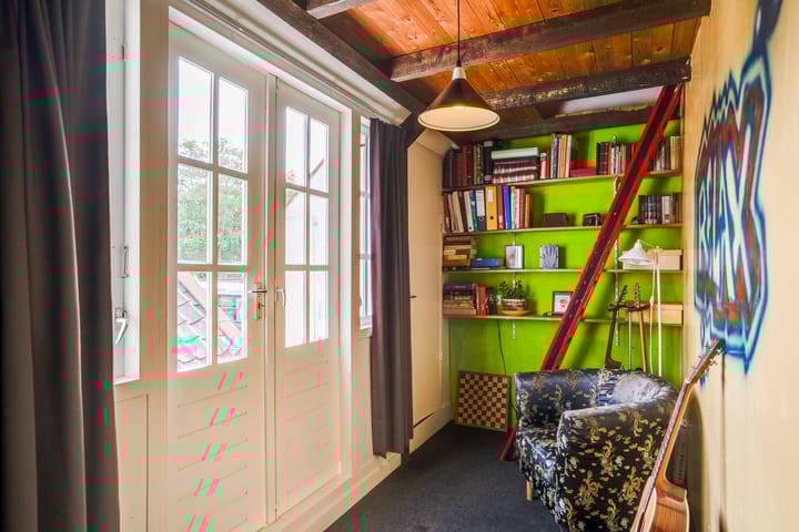 Photo 21 of Burgemeester Buskensstraat 10