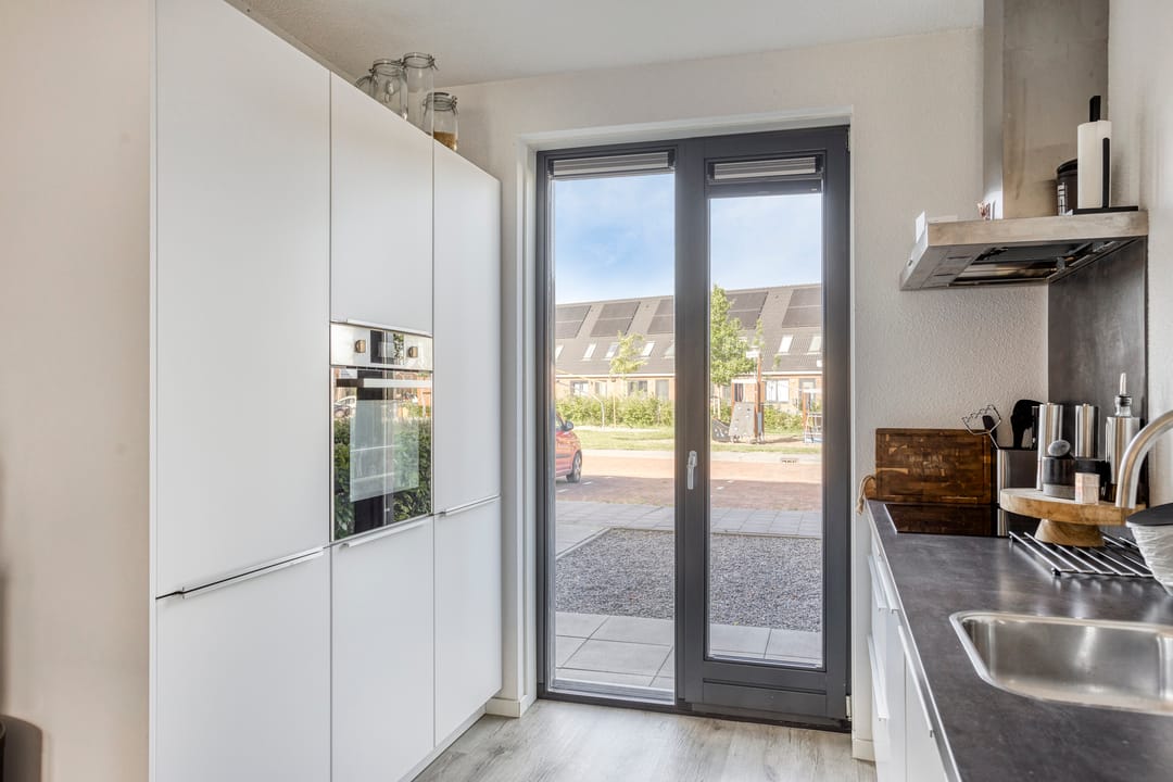 Foto 11 van Cornelis Lelyhage 32