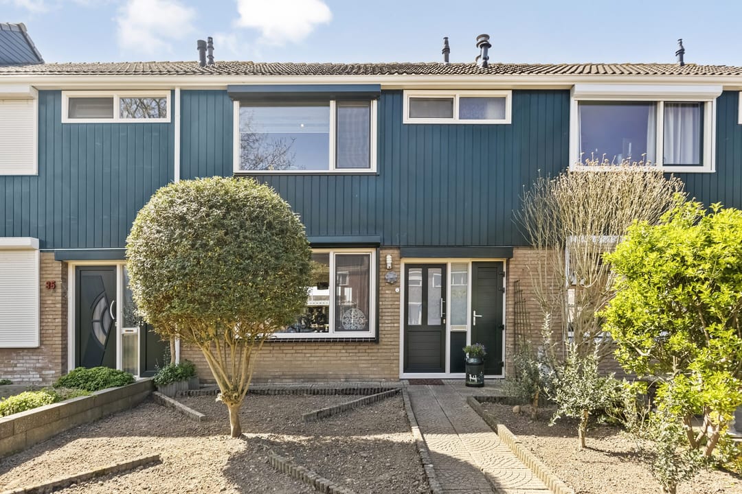 Photo 1 of Burgemeester Baasstraat 37