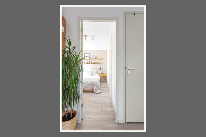 Photo 11 of Dapperstraat 10-G