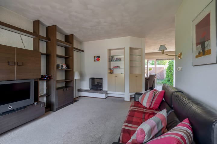 Foto 12 van Titanialaan 27