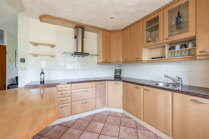 Foto 16 van Titanialaan 27