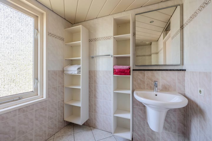 Foto 30 van Titanialaan 27