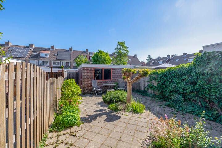 Foto 38 van Titanialaan 27