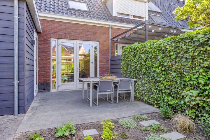 Foto 25 van Hilleweg 52