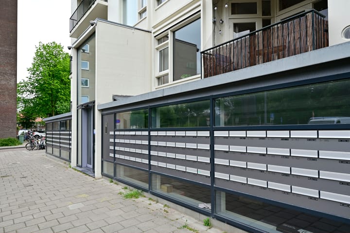 Foto 2 van Van Leeuwenhoekstraat 5-0165