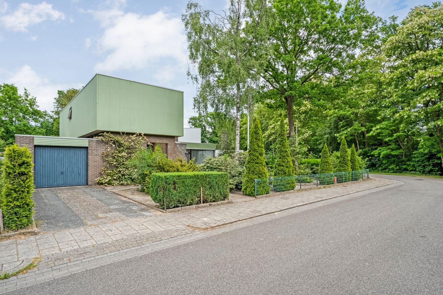 Photo 44 of Elzenlaan 14