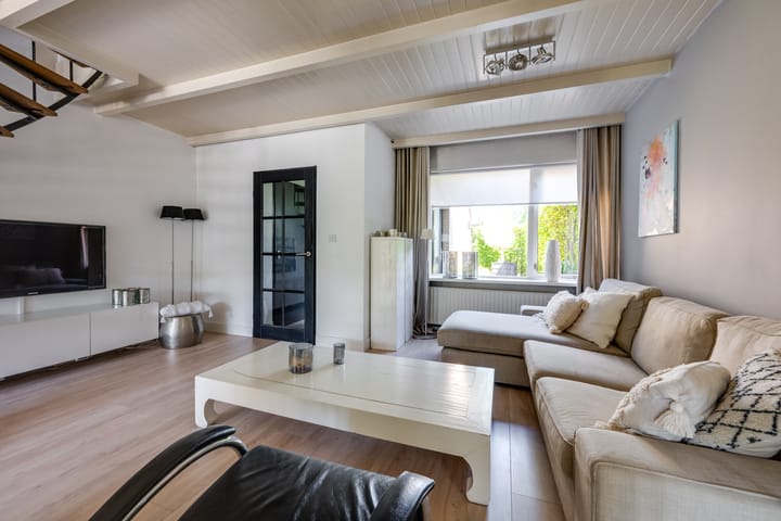 Photo 8 of Van Wassenaerlaan 12