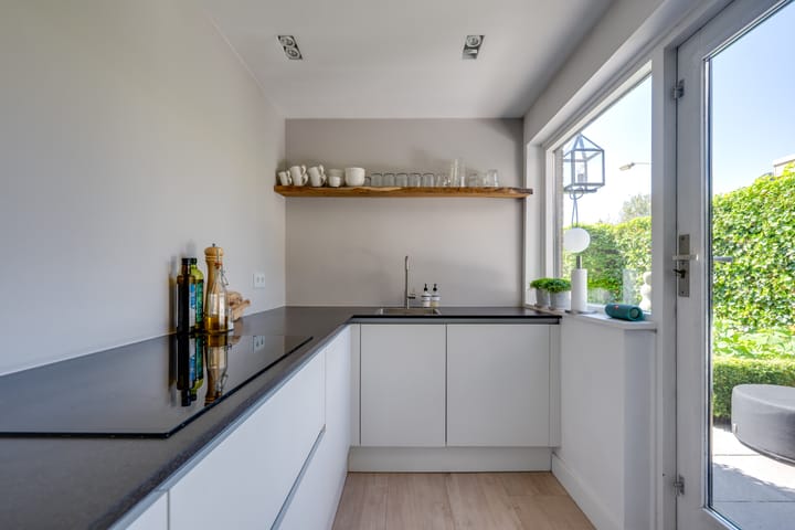 Photo 20 of Van Wassenaerlaan 12