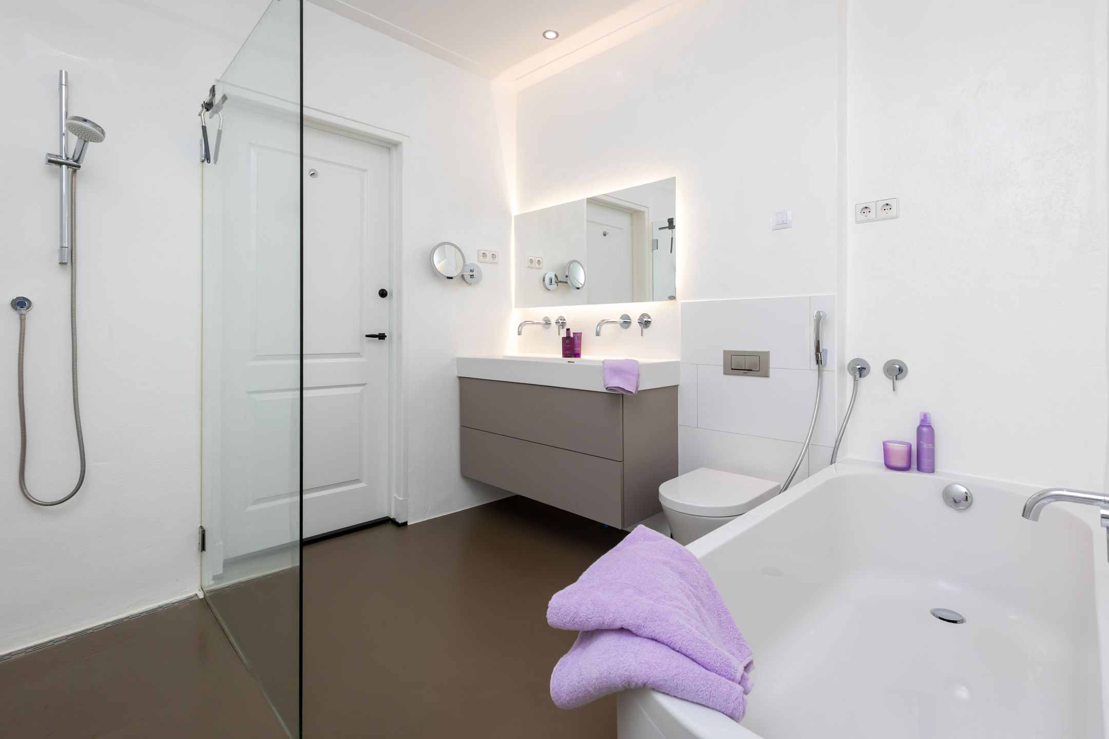 Foto 24 van Mgr. van de Weteringstraat 70