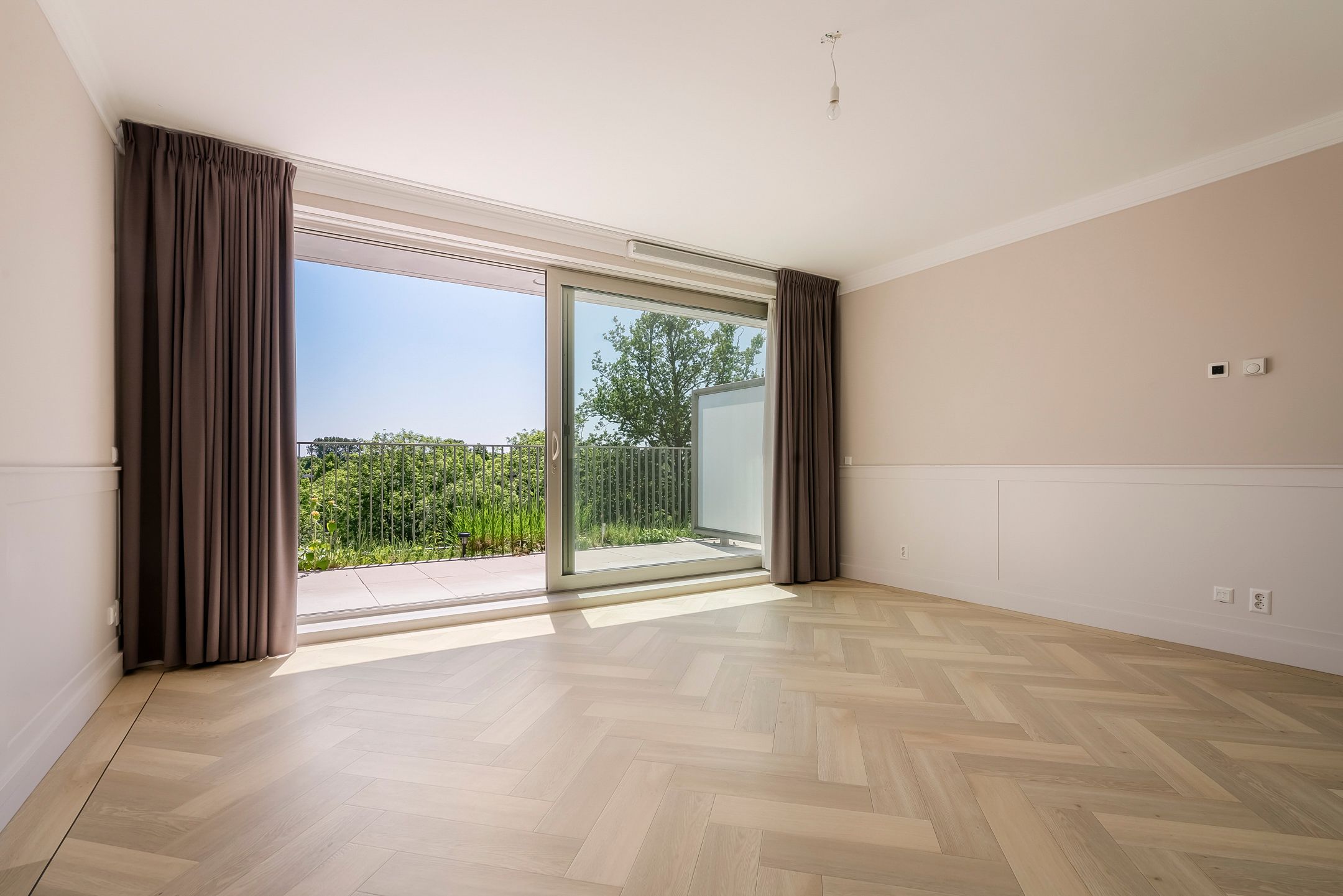 Photo 6 of De Klencke 93-B