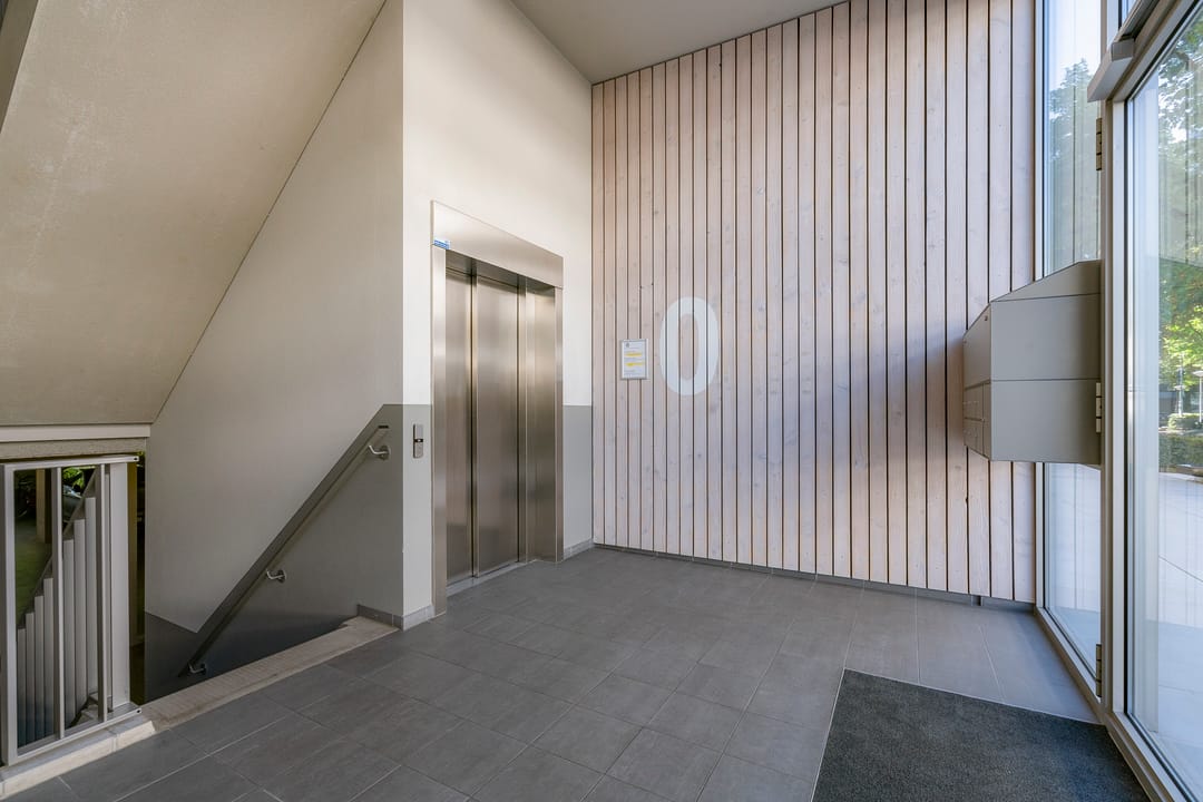 Photo 22 of De Klencke 93-B