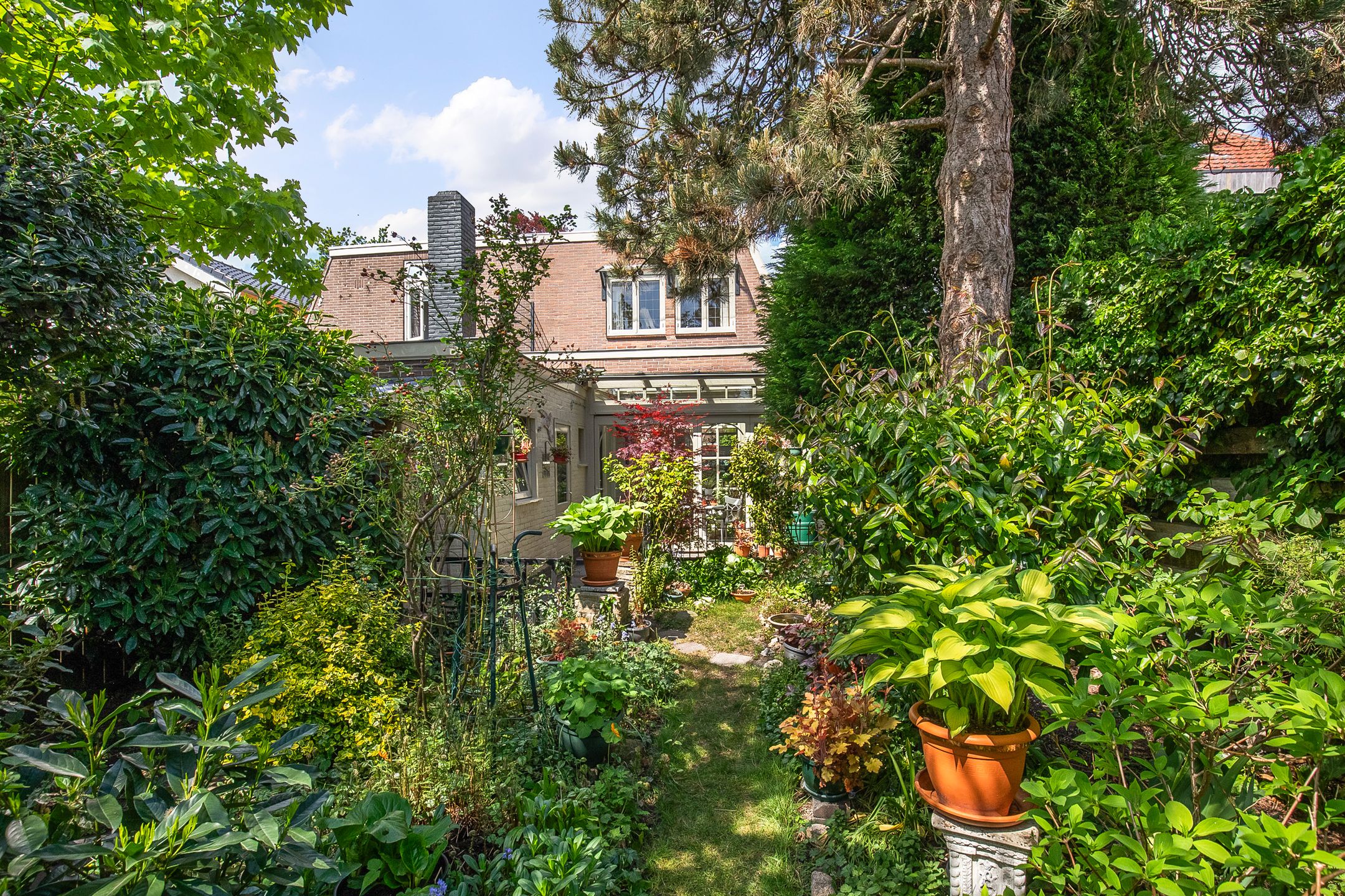 Foto 39 van Kennemerstraatweg 253