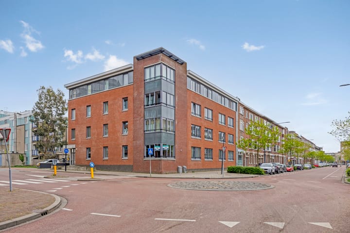 Foto 16 van Spoorstraat 2