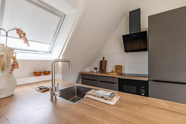 Foto 19 van Ambonstraat 1-C