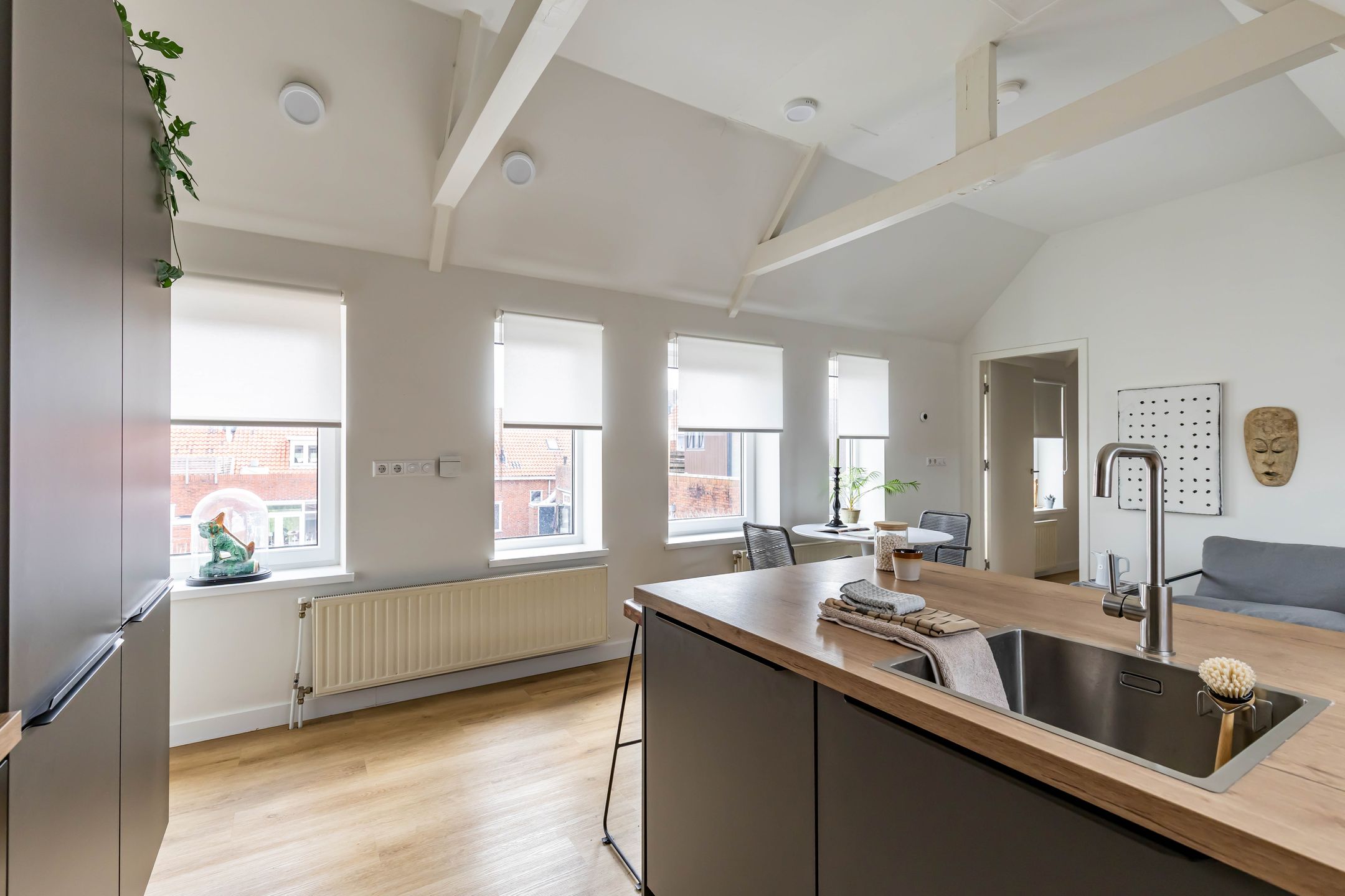 Foto 24 van Ambonstraat 1-C