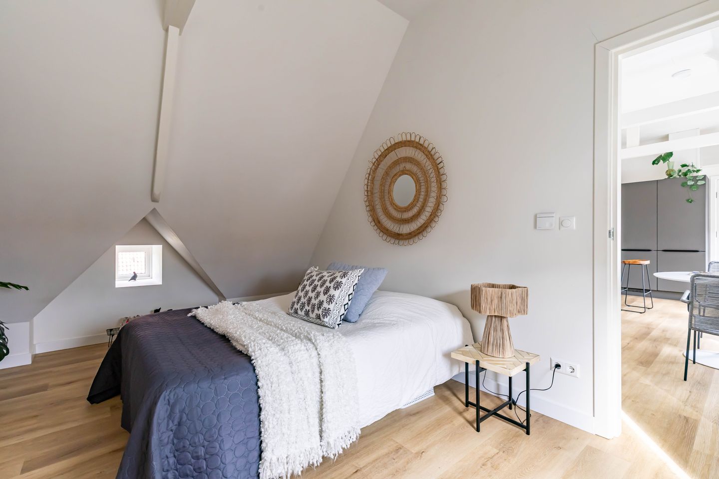 Foto 25 van Ambonstraat 1-C