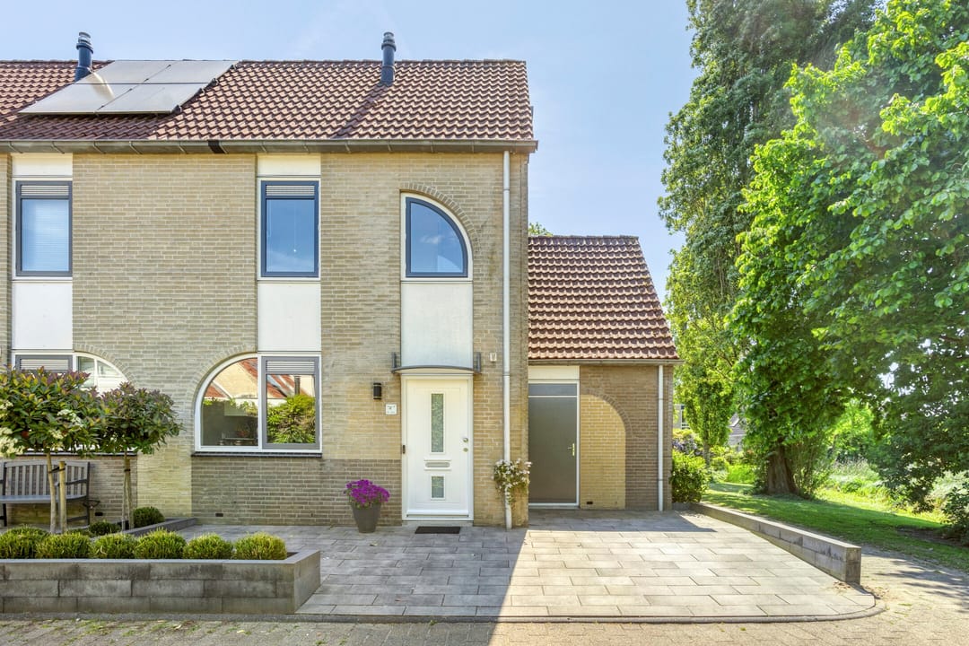 Foto 1 van Menno ter Braakplein 31