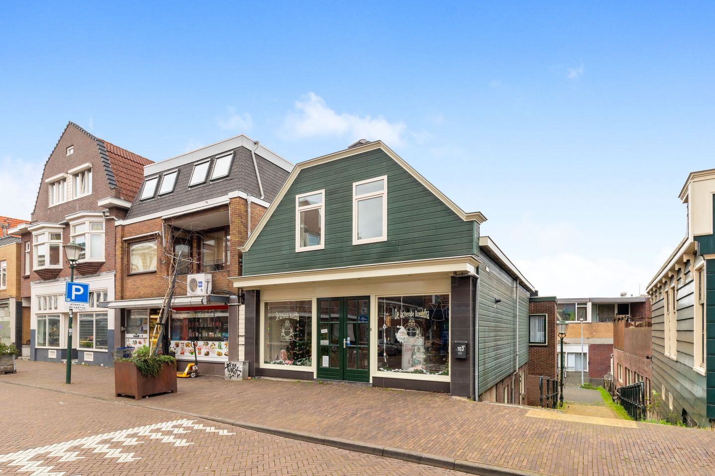 Bekijk foto 2 van Zuiddijk 103