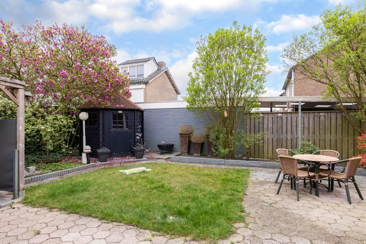 Foto 45 van Min. Aalbersestraat 46