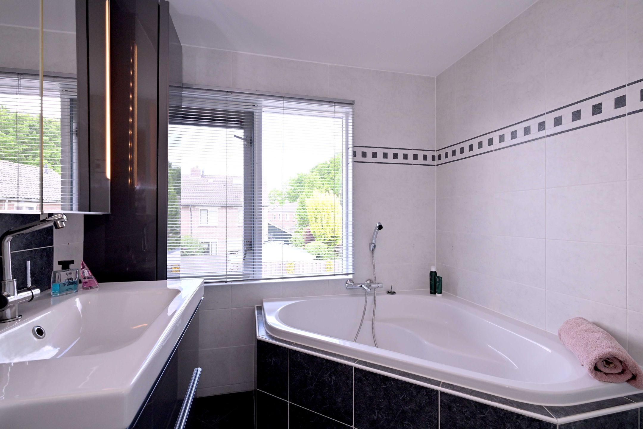 Photo 24 of Prinses Irenestraat 2