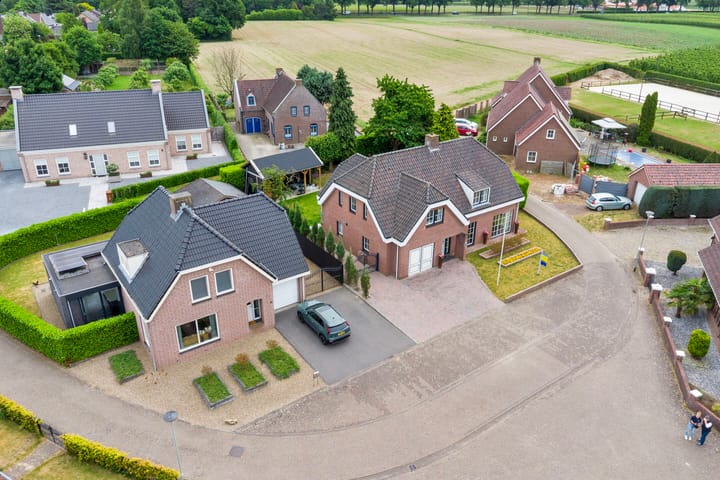 Photo 50 of Thoorderstraat 17