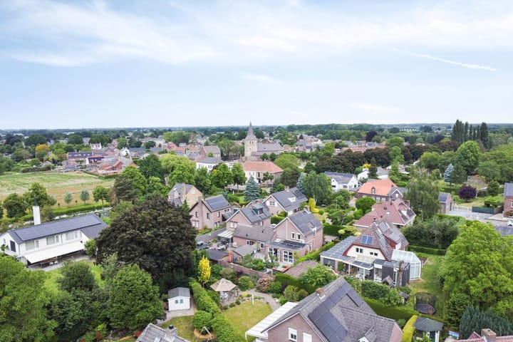 Photo 54 of Thoorderstraat 17