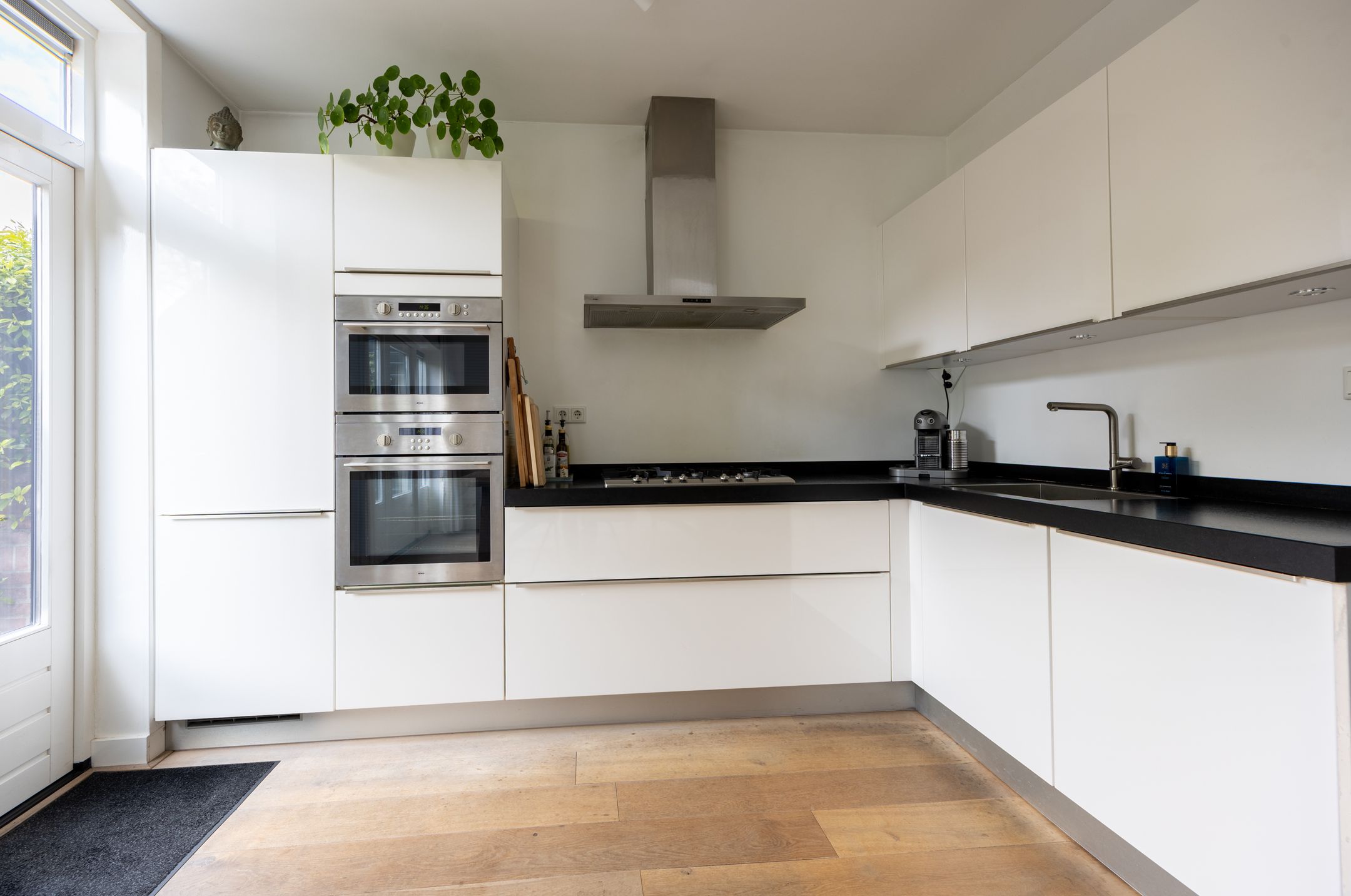 Foto 18 van Leeuwstraat 38