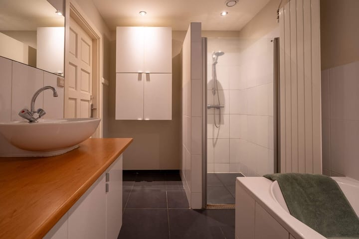 Foto 20 van Hoofdweg 162