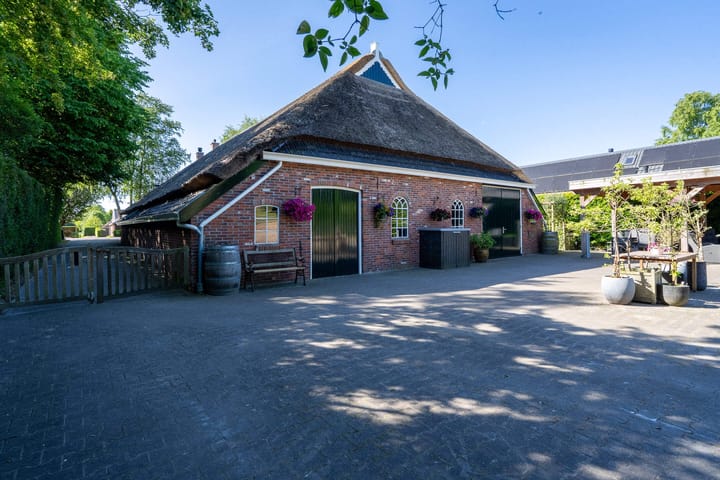 Foto 47 van Hoofdweg 162