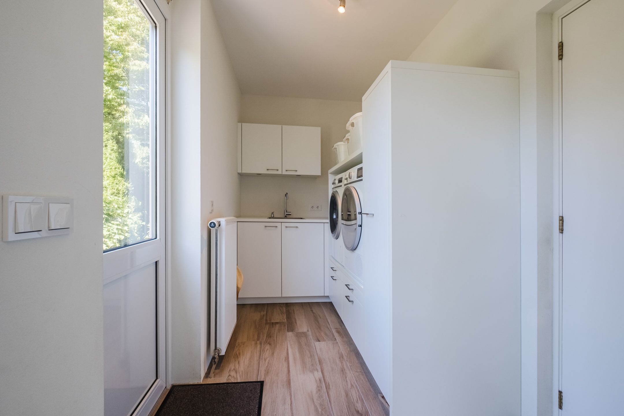 Photo 18 of Wezel 57