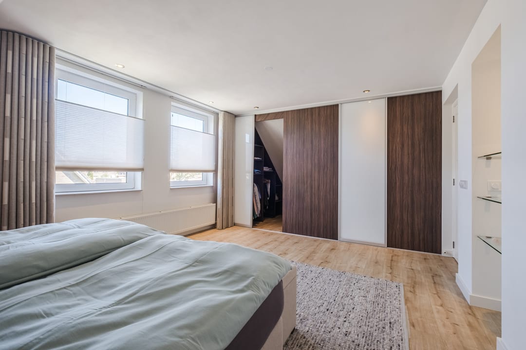 Photo 23 of Wezel 57