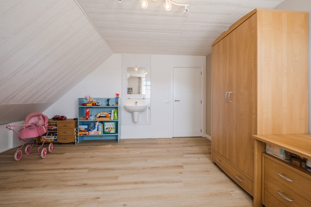 Photo 28 of Wezel 57