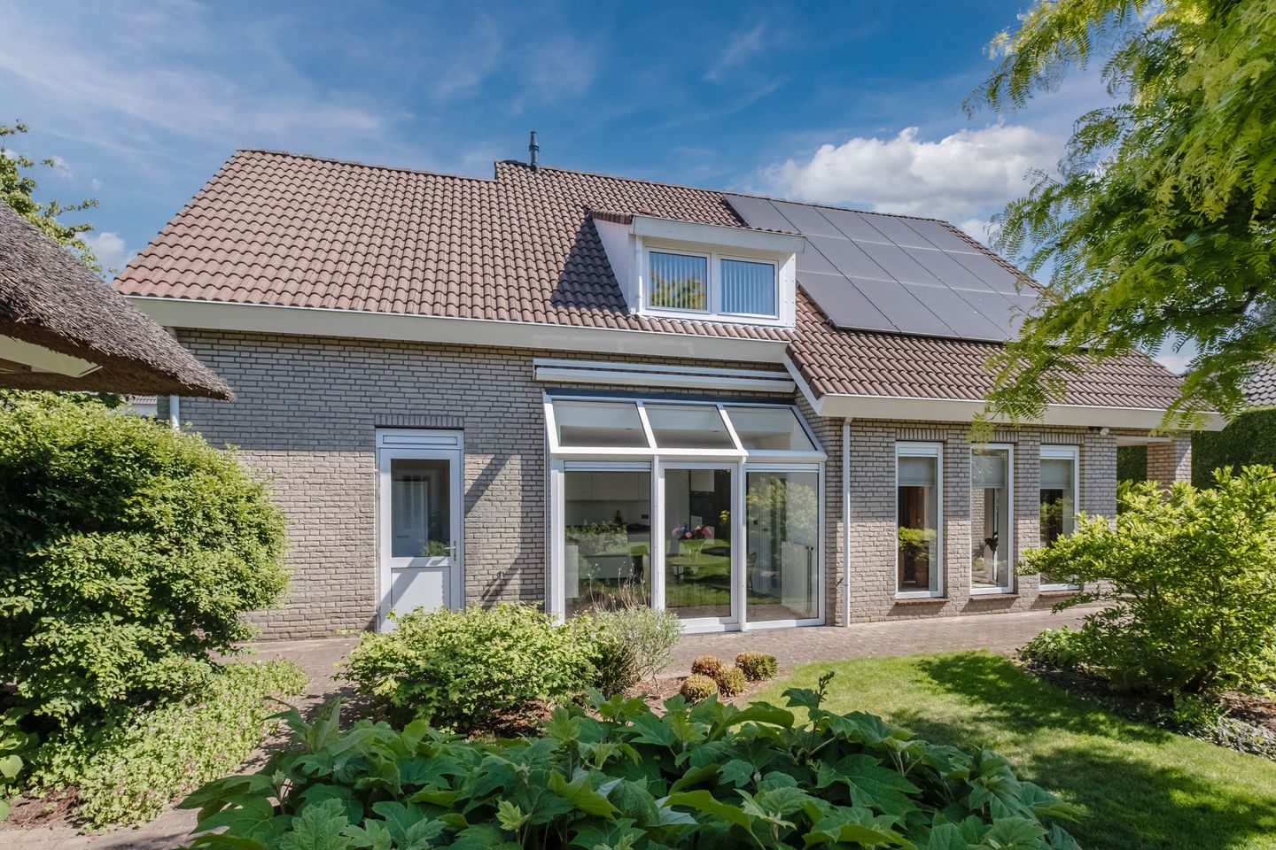 Photo 44 of Wezel 57