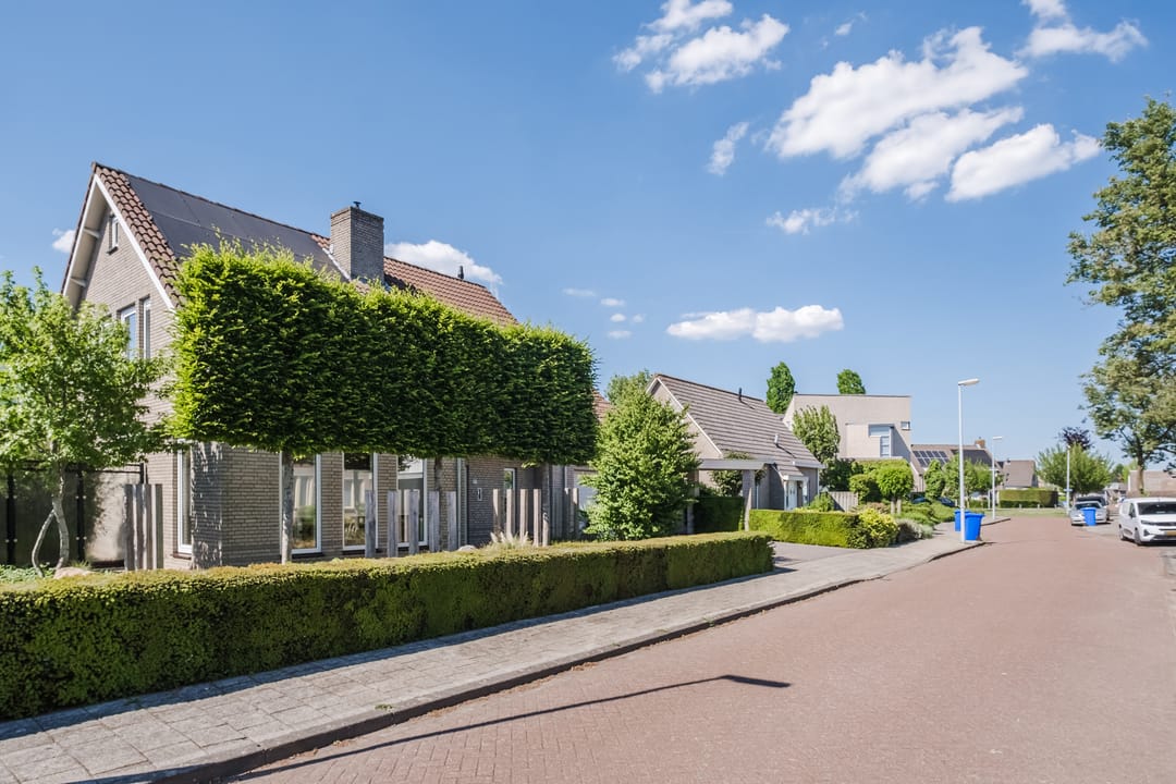 Photo 47 of Wezel 57