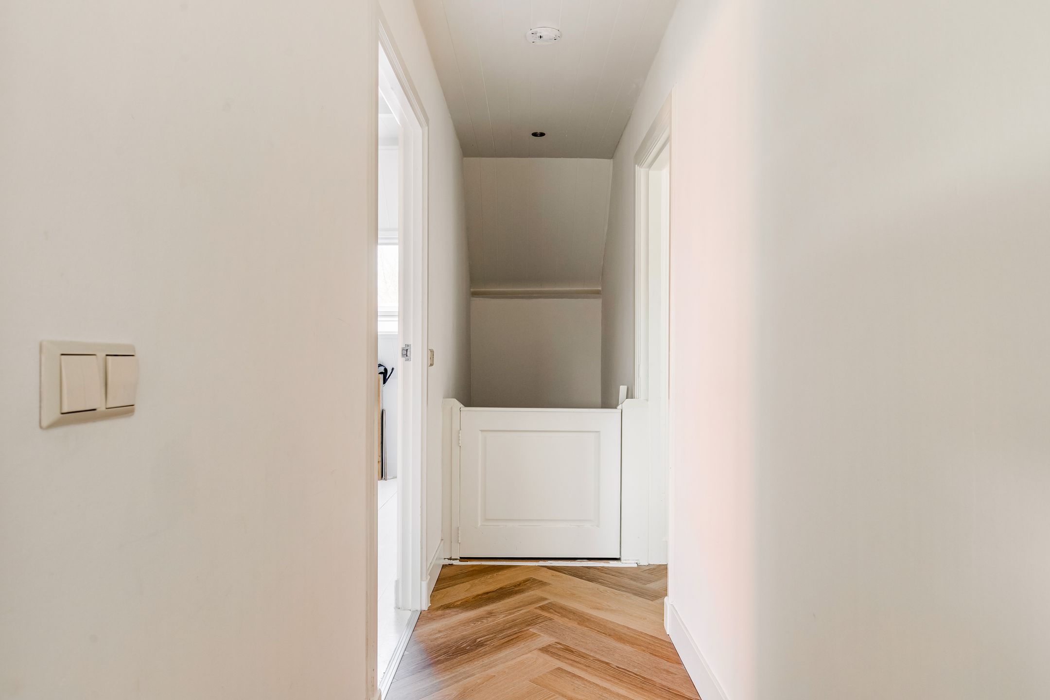 Foto 15 van Rijksstraatweg 216-B