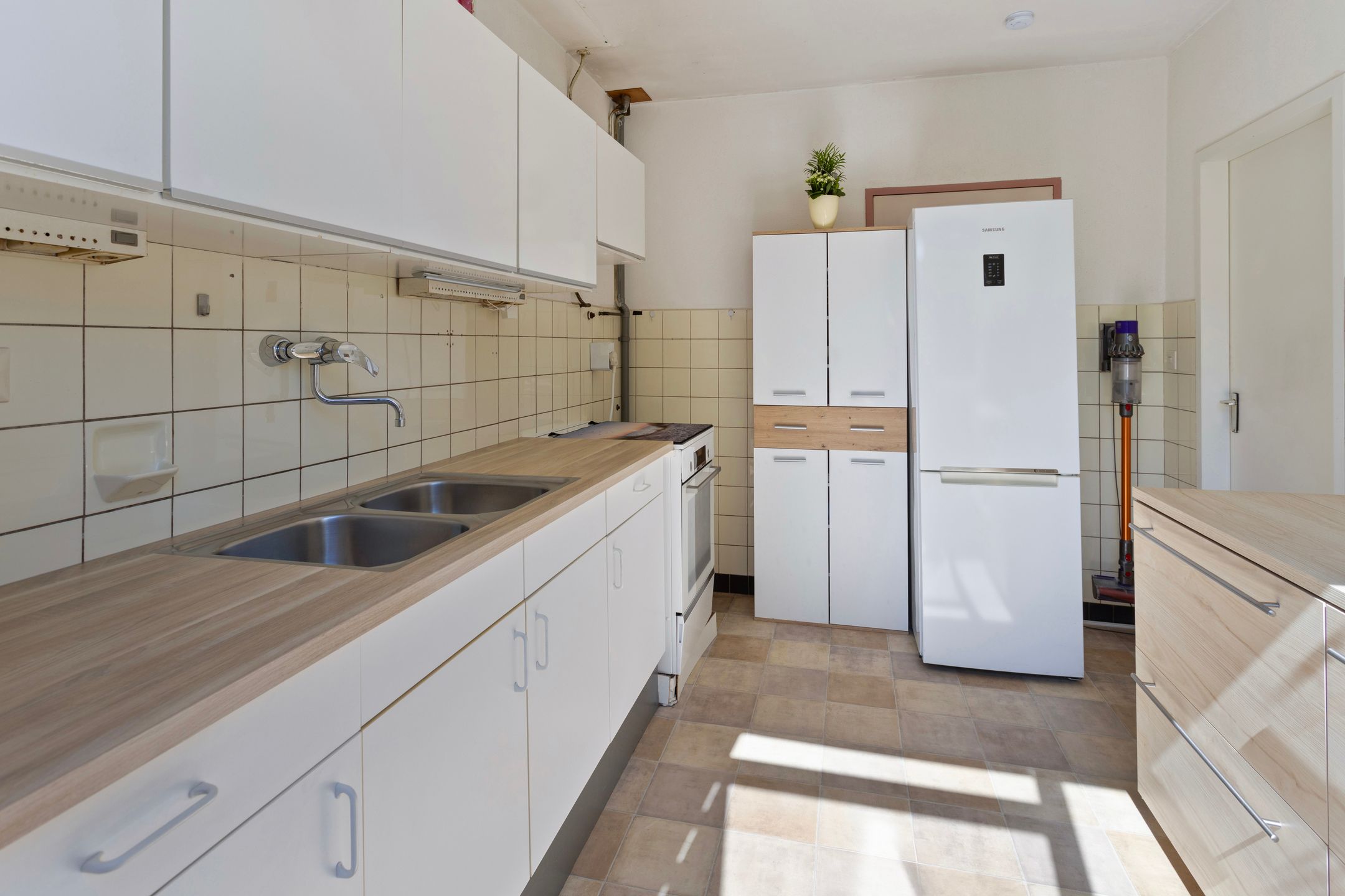 Foto 9 van Pastoor van Geldropstraat 4