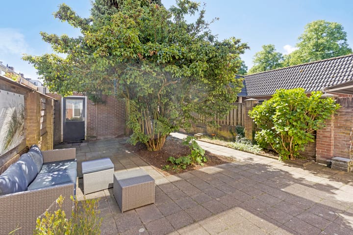 Foto 10 van Pastoor van Geldropstraat 4