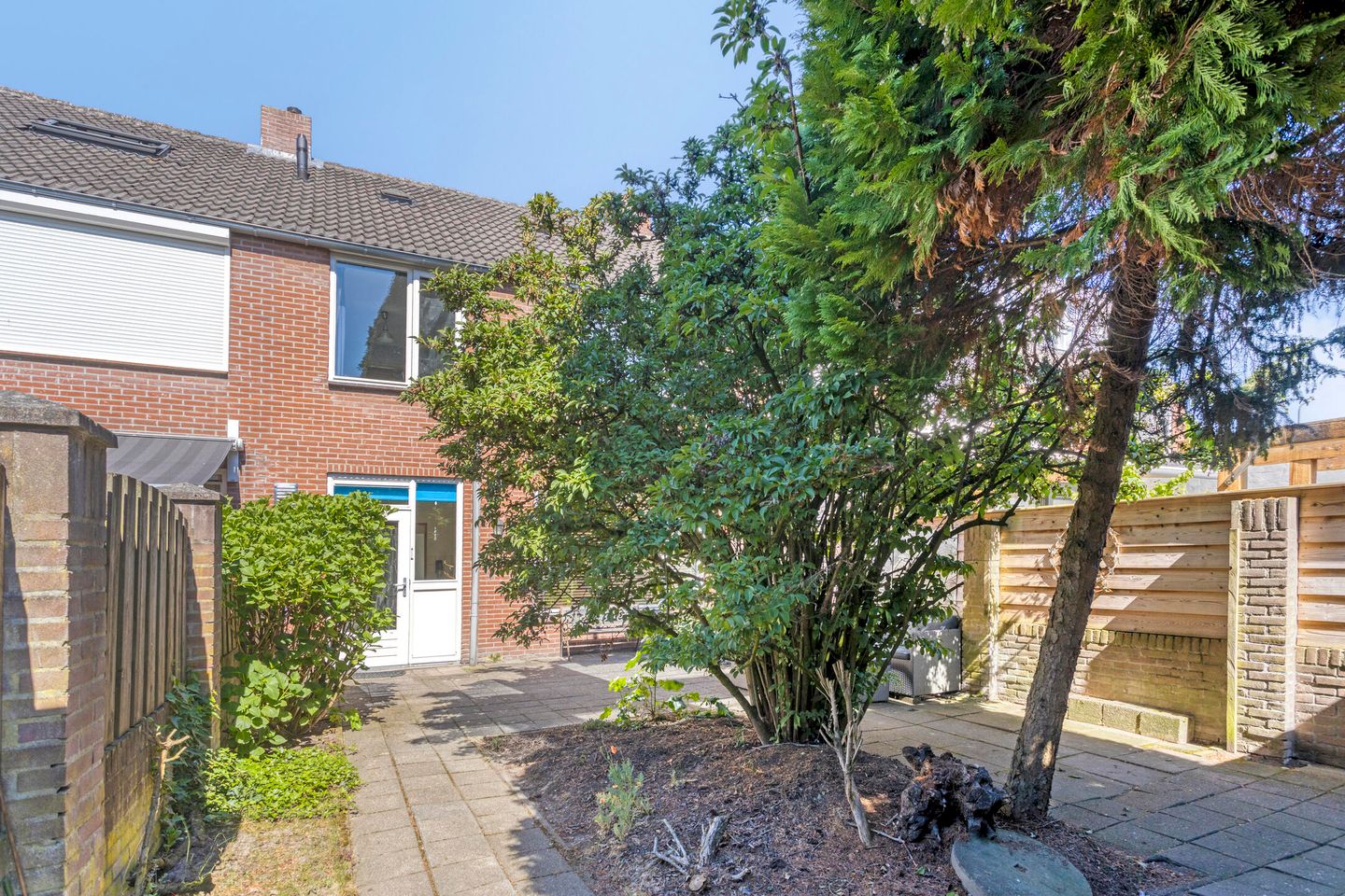 Foto 14 van Pastoor van Geldropstraat 4