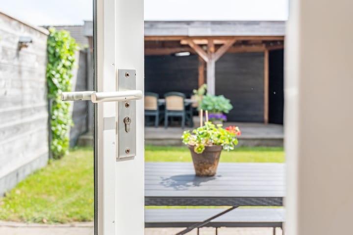 Photo 18 of Geulstraat 8