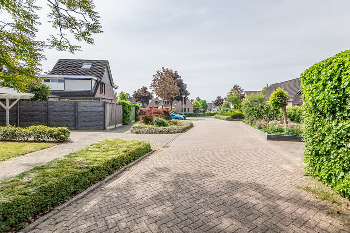 Photo 40 of Geulstraat 8