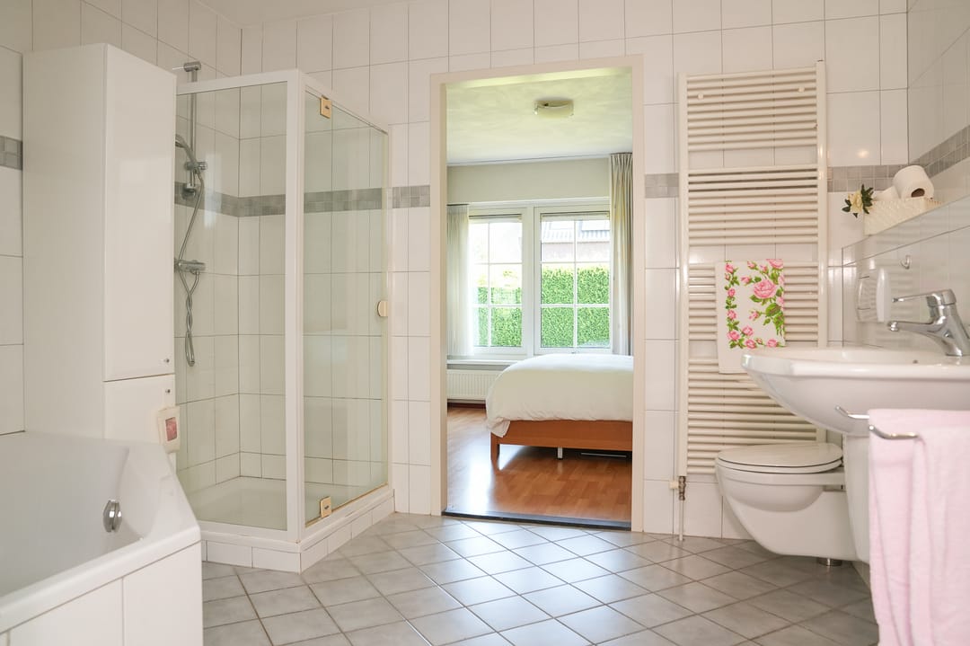 Photo 22 of Bredestraat 9-A